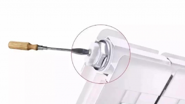 教你如何輕松給暖氣片放氣？